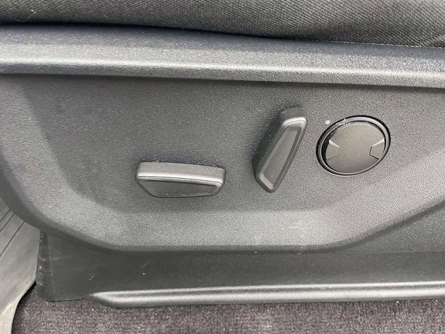 2022 Black Metallic Ford F-150 XLT 4X4 Truck