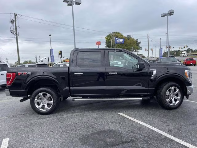 2022 Black Metallic Ford F-150 XLT 4X4 Truck