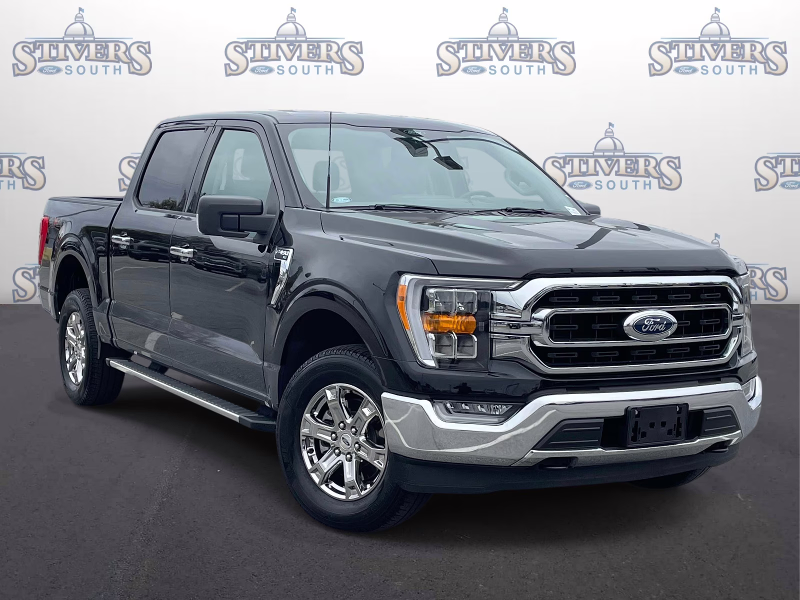 2022 Black Ford F-150 XLT 4X4 Truck