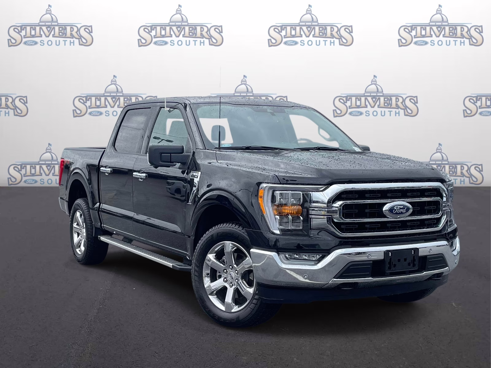 2022 Black Metallic Ford F-150 XLT 4X4 Truck