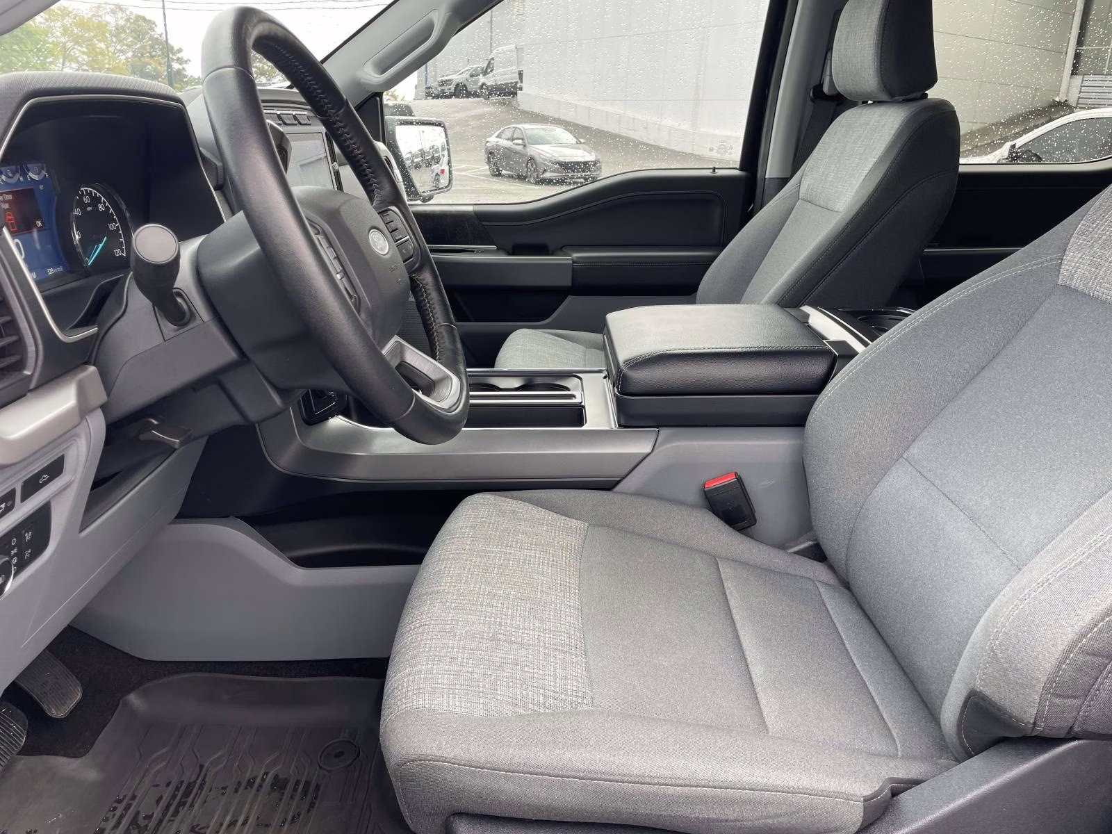 2022 Black Metallic Ford F-150 XLT 4X4 Truck