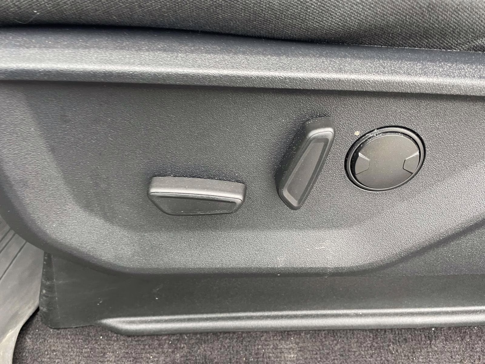 2022 Black Metallic Ford F-150 XLT 4X4 Truck