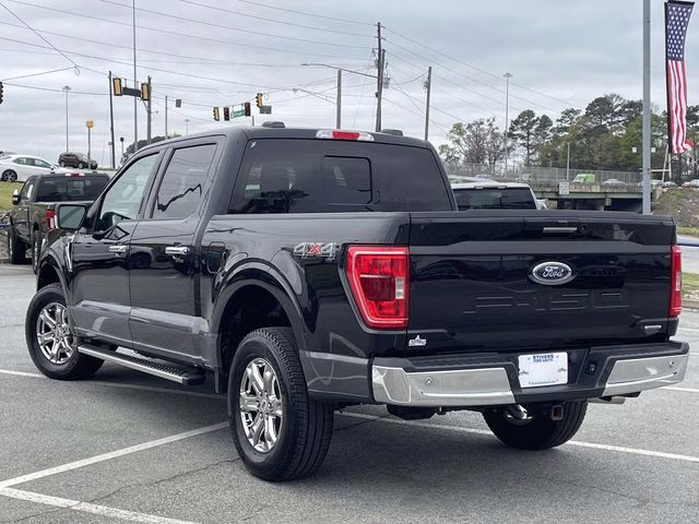 2022 Black Ford F-150 XLT 4X4 Truck