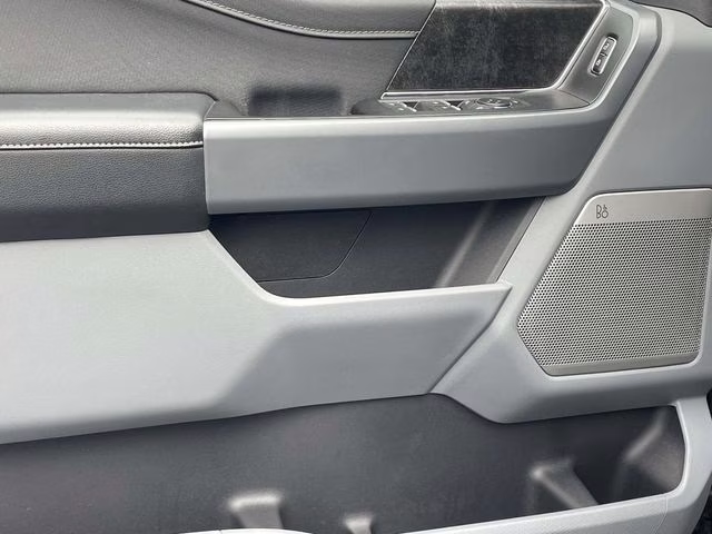 2022 Black Metallic Ford F-150 XLT 4X4 Truck