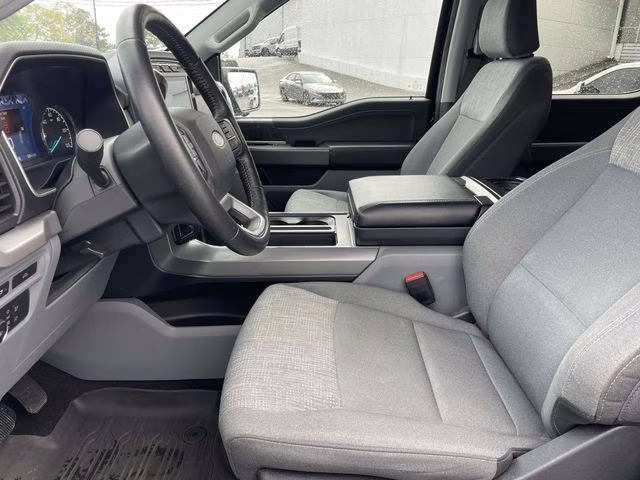 2022 Black Metallic Ford F-150 XLT 4X4 Truck