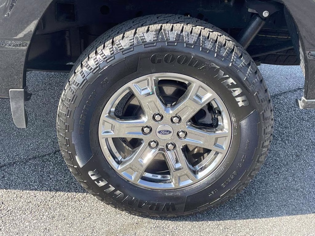 2023 Black Metallic Ford F-150 XLT 4X4 Truck