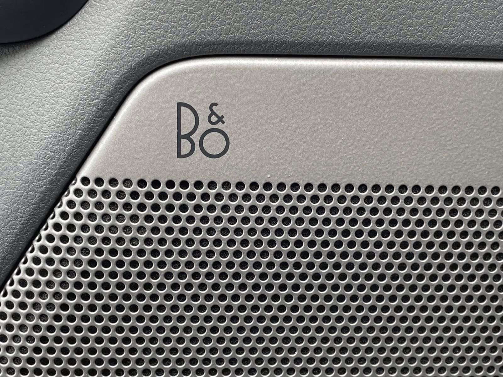 2022 Black Metallic Ford F-150 XLT 4X4 Truck