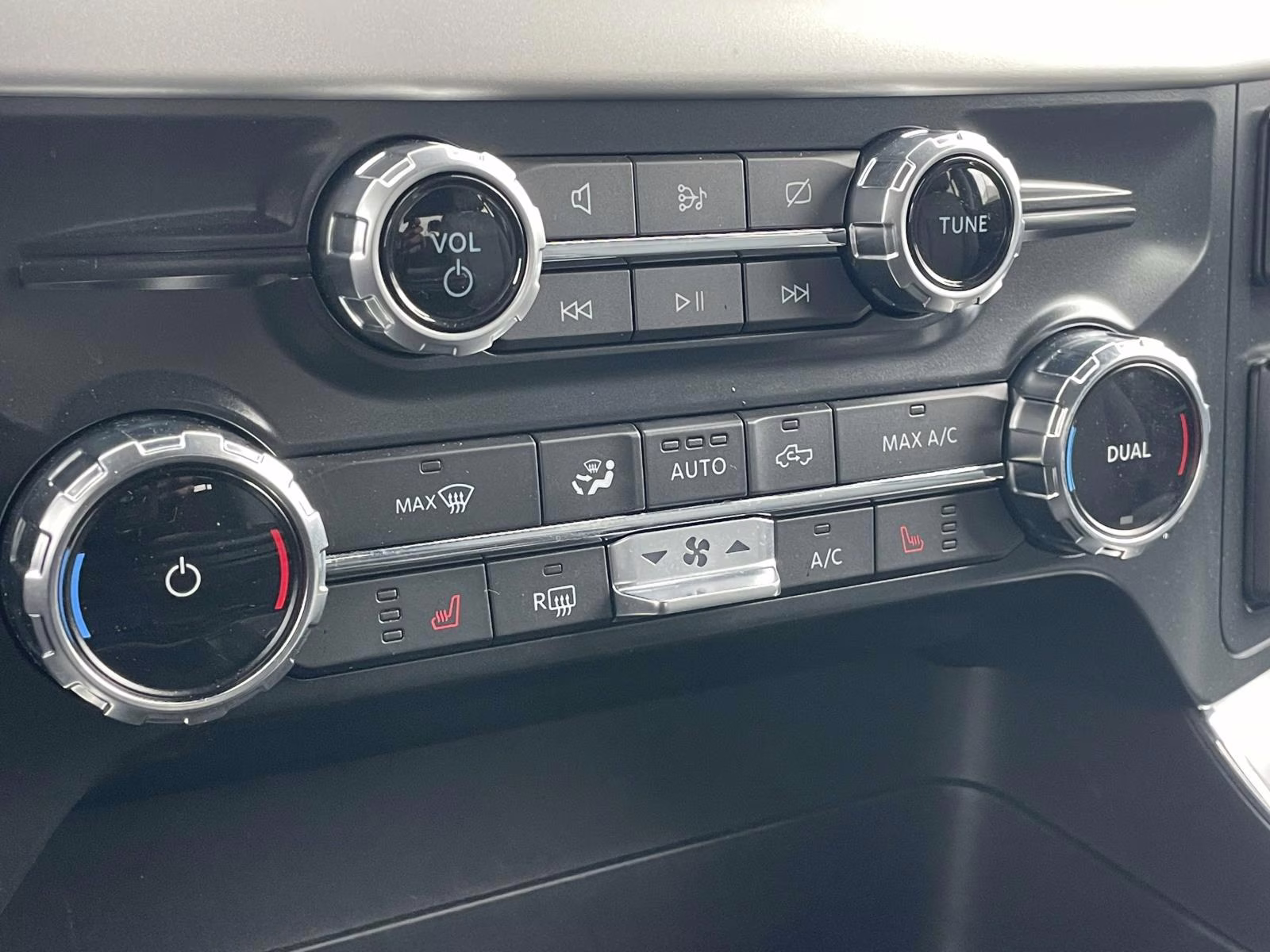 2022 Black Metallic Ford F-150 XLT 4X4 Truck