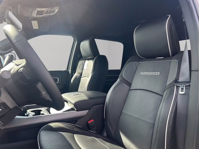 2026 Diamond Black Crystal Pearlcoat Ram 2500 Laramie Night Edition 4X4 Truck