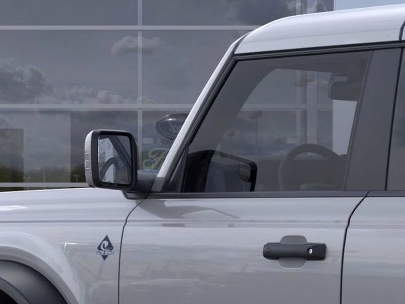 2026 Avalanche Gray Ford Bronco Outer Banks 4X4 SUV