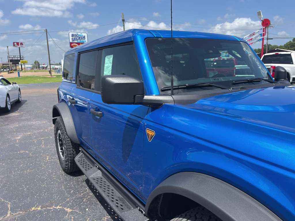 2026 Velocity Blue Metallic Ford Bronco Badlands 4X4 SUV