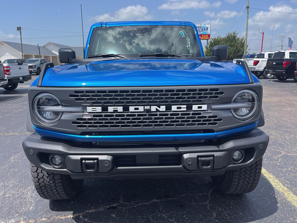 2026 Velocity Blue Metallic Ford Bronco Badlands 4X4 SUV