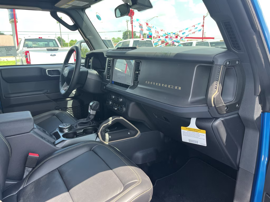 2026 Velocity Blue Metallic Ford Bronco Badlands 4X4 SUV