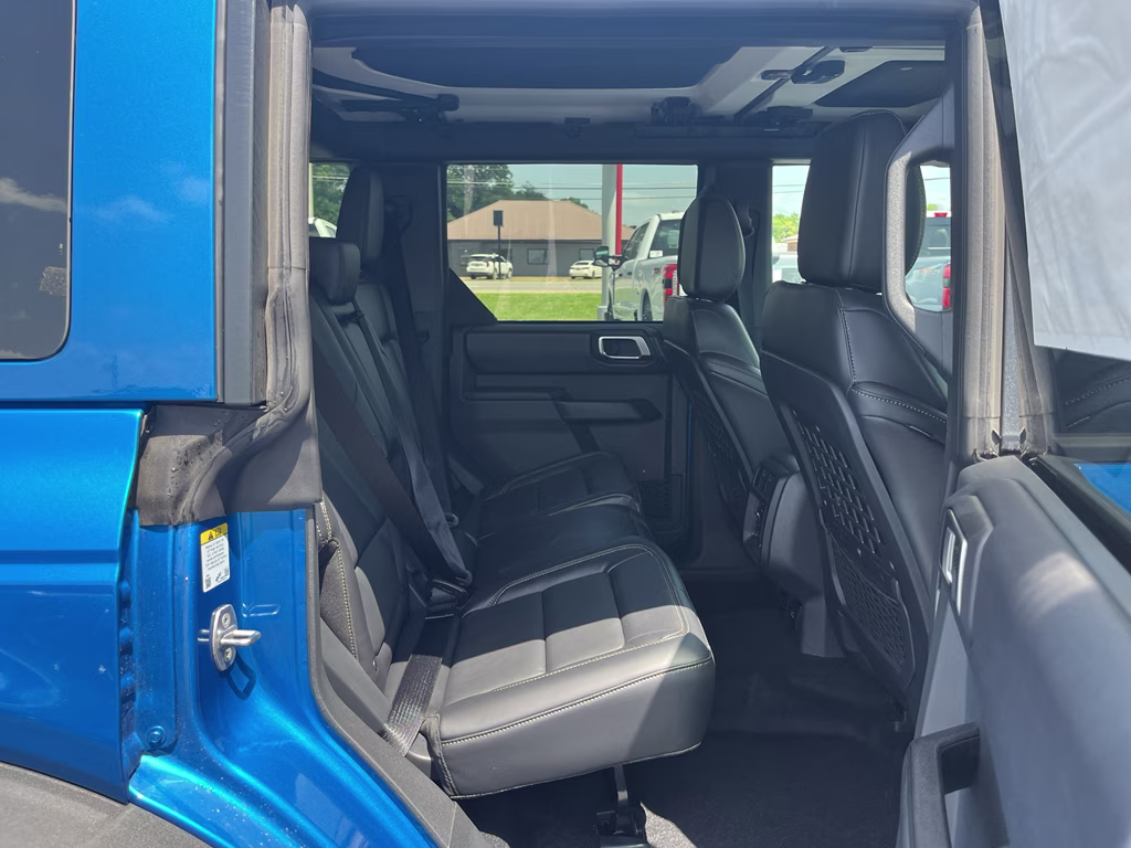 2026 Velocity Blue Metallic Ford Bronco Badlands 4X4 SUV