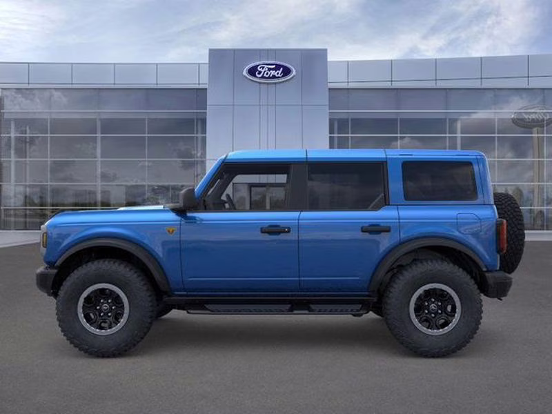 2026 Velocity Blue Metallic Ford Bronco Badlands 4X4 SUV