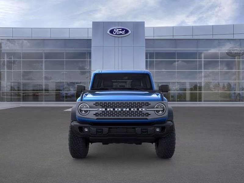 2026 Velocity Blue Metallic Ford Bronco Badlands 4X4 SUV