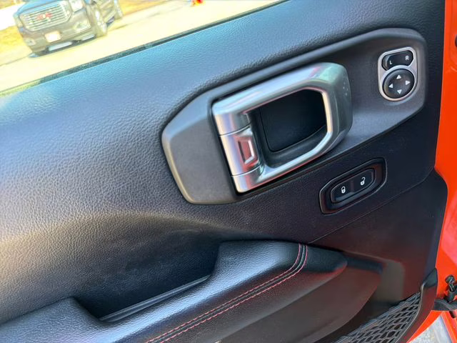 2018 Punkn Metallic Clearcoat Jeep Wrangler Rubicon 4X4 SUV