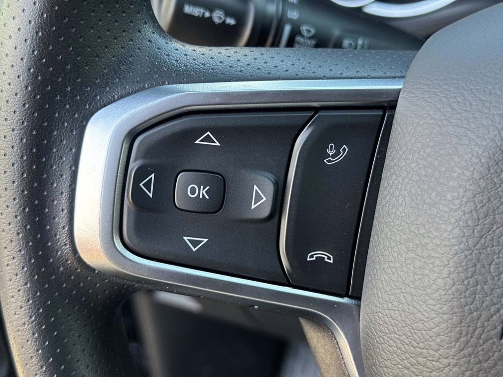 2026 Diamond Black Crystal Pearlcoat Ram 1500 Warlock 4X4 Truck