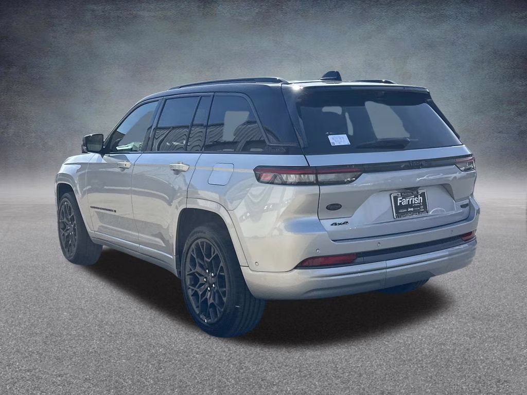 2026 Sting-Gray Clearcoat Jeep Cherokee Limited 4X4 SUV