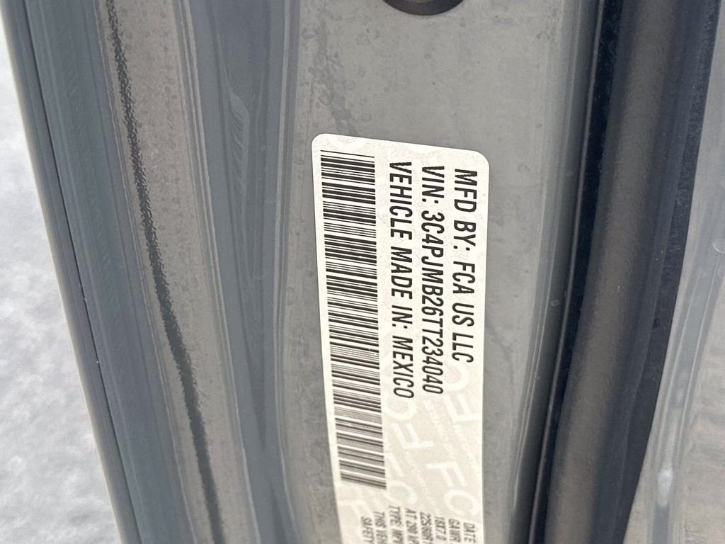 2026 Sting-Gray Clearcoat Jeep Cherokee Limited 4X4 SUV