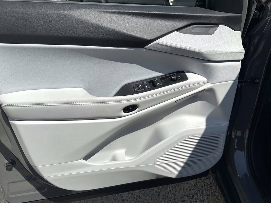 2026 Sting-Gray Clearcoat Jeep Cherokee Laredo 4X4 SUV