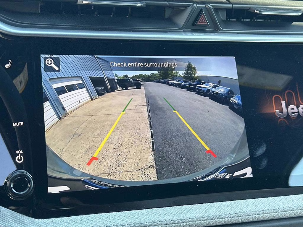 2026 Sting-Gray Clearcoat Jeep Cherokee Laredo 4X4 SUV