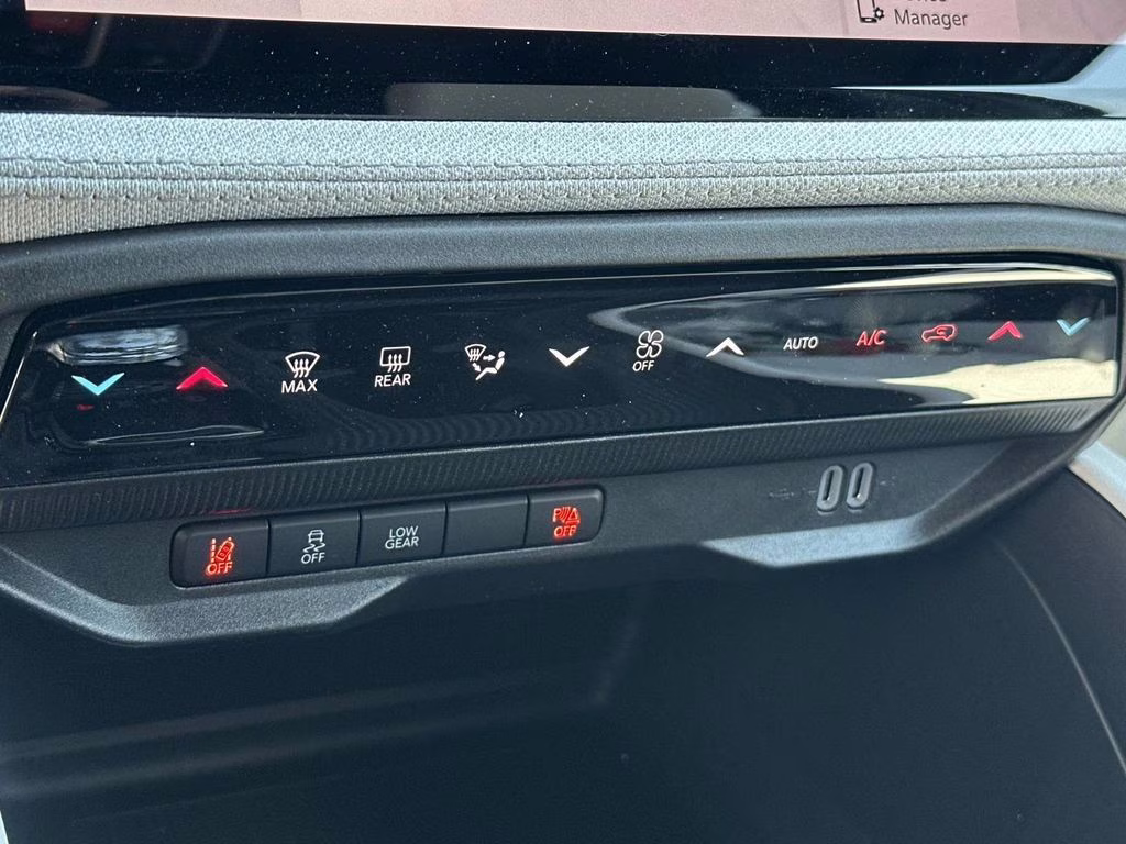 2026 Sting-Gray Clearcoat Jeep Cherokee Laredo 4X4 SUV