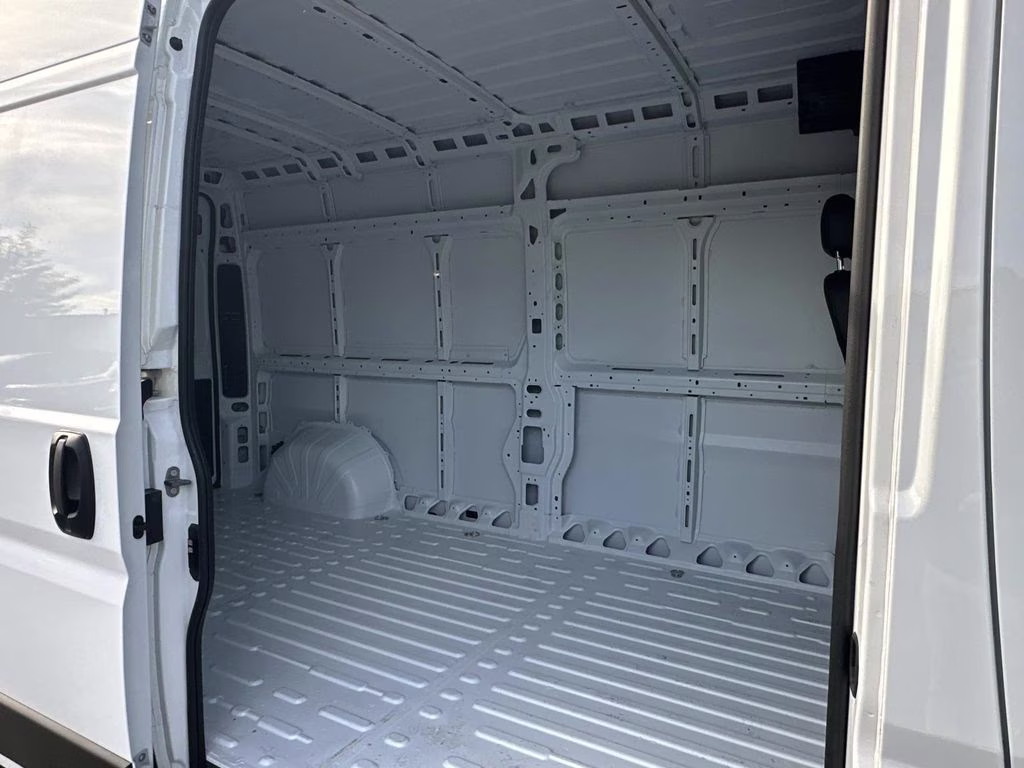 2026 Bright White Clearcoat Ram ProMaster 2500 High Roof FWD Van