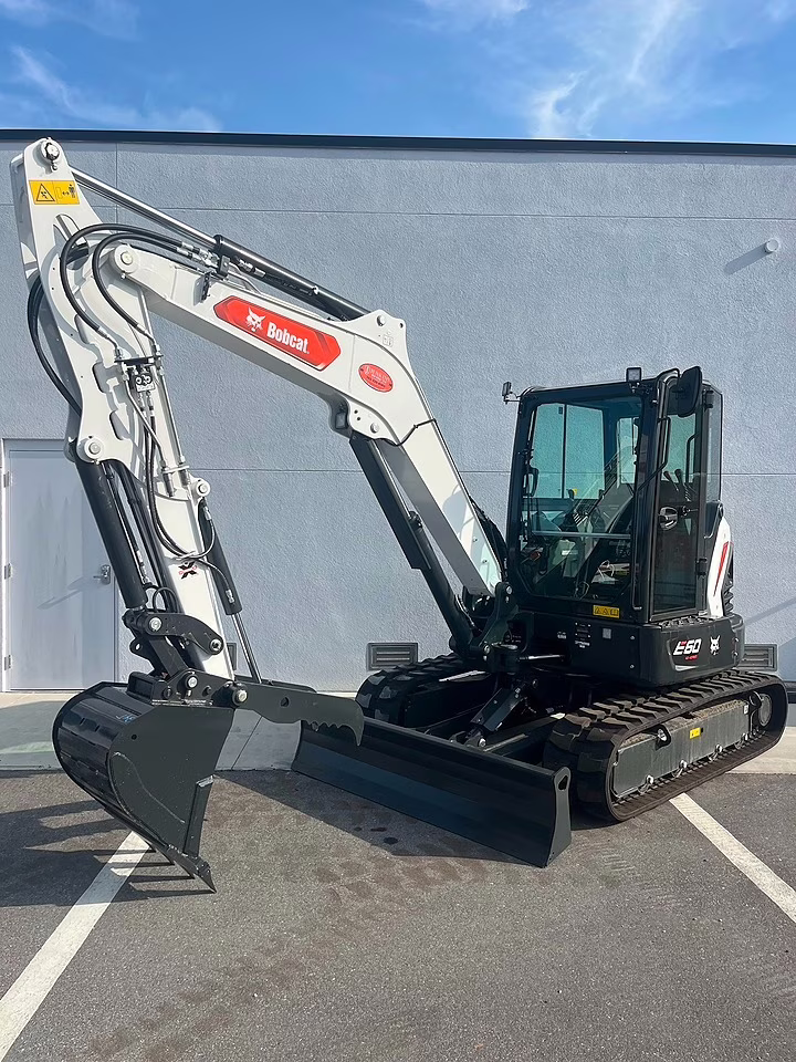 2025 BOBCAT E60 COMPACT EXCAVATOR