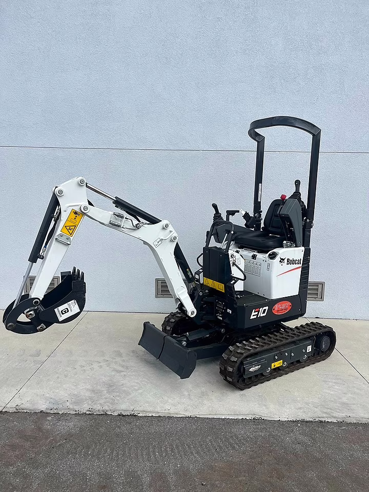 2025 BOBCAT E10 COMPACT EXCAVATOR