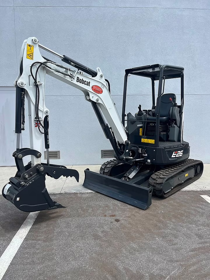 2025 BOBCAT E26 COMPACT EXCAVATOR