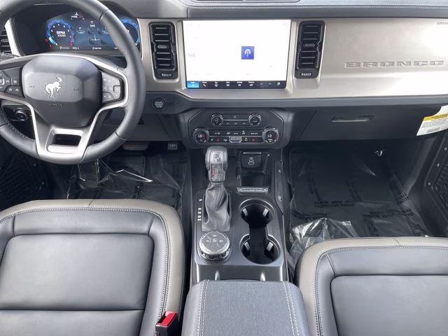 2026 Oxford White Ford Bronco Outer Banks 4X4 Convertible