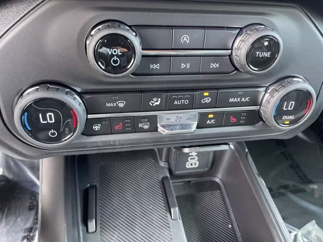 2026 Oxford White Ford Bronco Outer Banks 4X4 Convertible