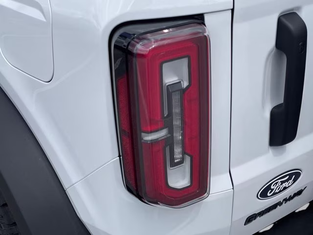2026 Oxford White Ford Bronco Outer Banks 4X4 Convertible