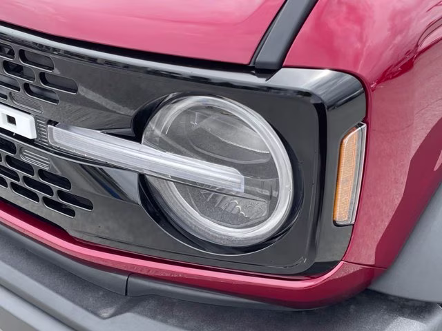 2026 Ruby Red Metallic Tinted Clearcoat Ford Bronco Outer Banks 4X4 Convertible