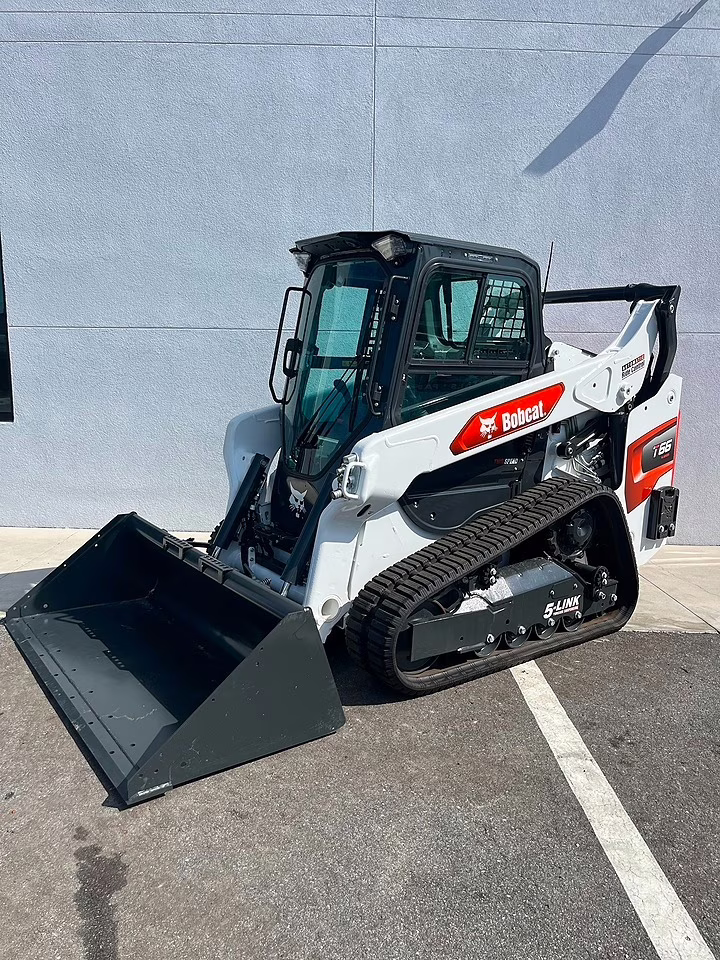 2025 BOBCAT T66 COMPACT TRACK LOADER
