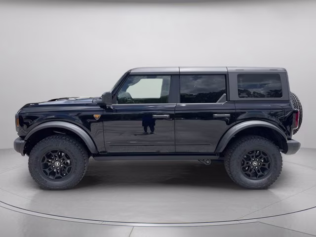 2026 Shadow Black Ford Bronco Badlands 4X4 Convertible