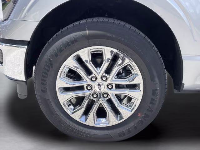 2026 Iconic Silver Metallic Ford F-150 LARIAT RWD Truck