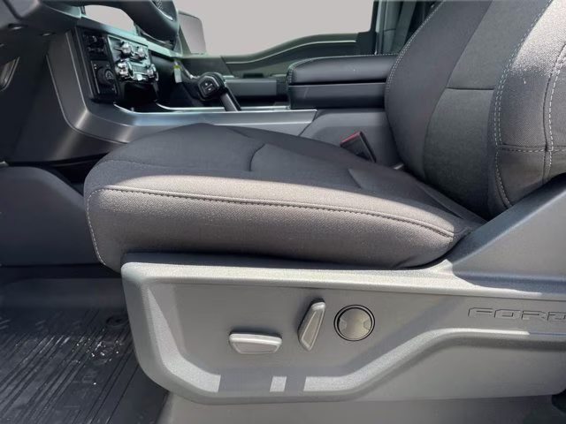 2026 Avalanche Ford F-150 XLT 4X4 Truck