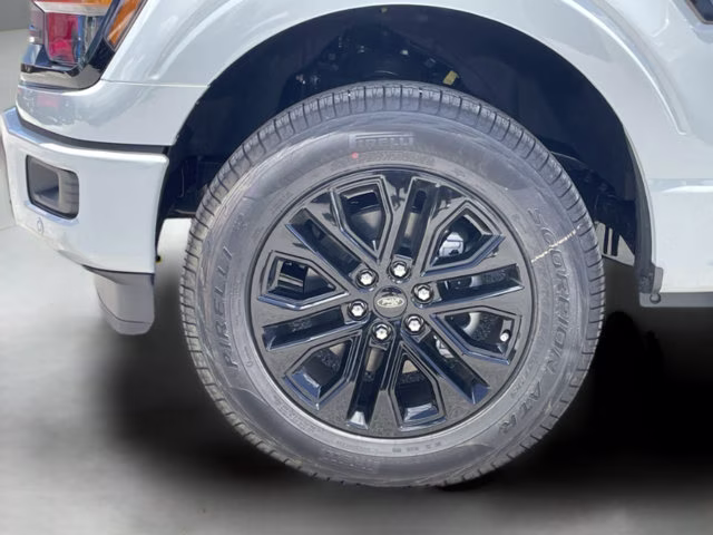 2026 Avalanche Ford F-150 XLT 4X4 Truck