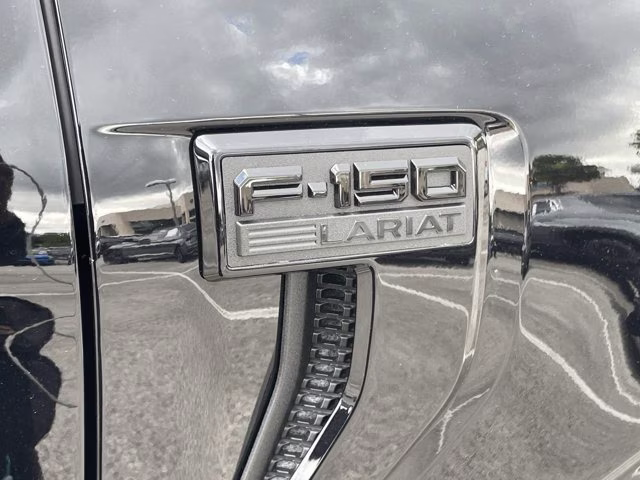 2026 Agate Black Metallic Ford F-150 LARIAT 4X4 Truck