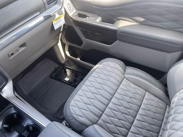 2026 Star White Metallic Tri-Coat Ford F-150 Platinum 4X4 Truck