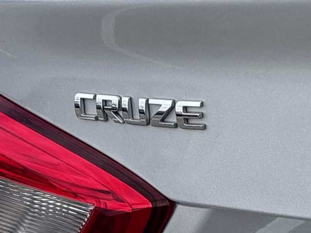 2019 Silver Ice Metallic Chevrolet Cruze LS FWD Sedan
