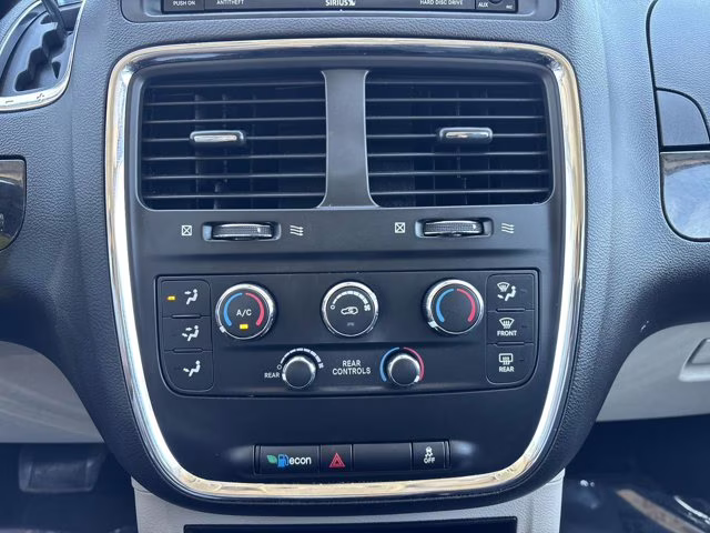 2019 Black Onyx Crystal Pearlcoat Dodge Grand Caravan SE FWD Van