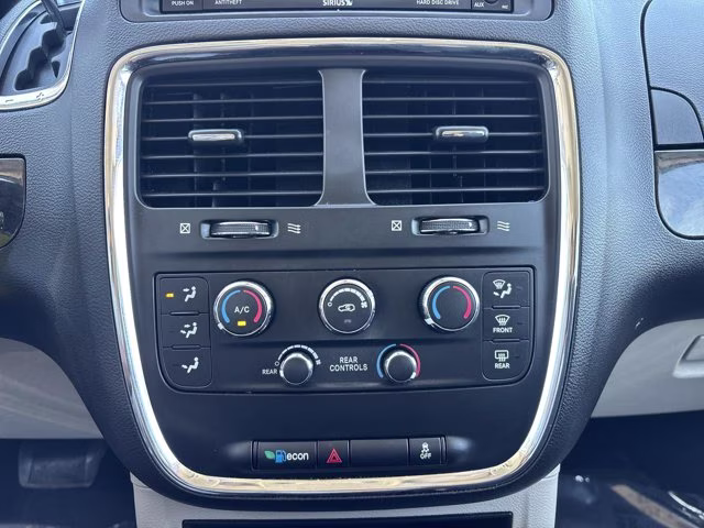 2019 Black Onyx Crystal Pearlcoat Dodge Grand Caravan SE FWD Van