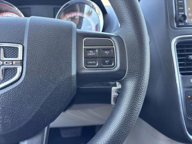 2019 Black Onyx Crystal Pearlcoat Dodge Grand Caravan SE FWD Van