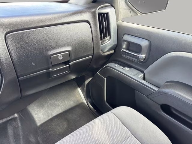 2018 Silver Ice Metallic Chevrolet Silverado 1500 WT RWD Truck