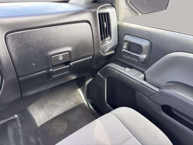 2018 Silver Ice Metallic Chevrolet Silverado 1500 WT RWD Truck