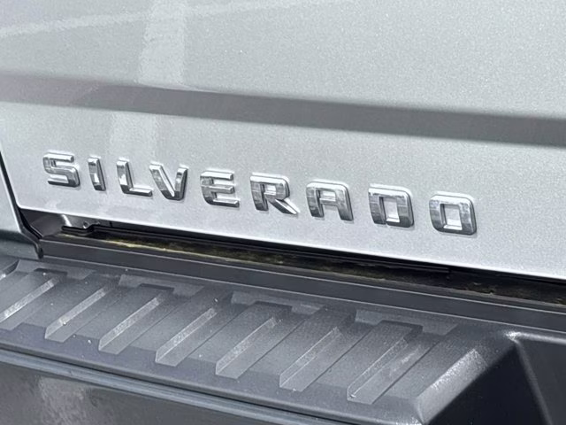 2018 Silver Ice Metallic Chevrolet Silverado 1500 WT RWD Truck