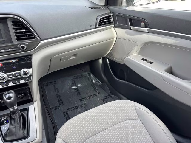 2020 Stellar Silver Hyundai Elantra SE FWD Sedan